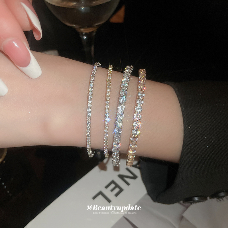 Nuevos productos transfronterizos pulsera abierta de diamantes redondos, nuevos productos, pulsera de temperamento simple, joyería de alta calidad de lujo ligero femenino al por mayor