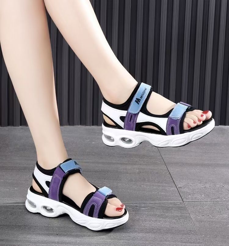 2026 nuevo caliente primavera y verano ultra suave ultra ligero desgaste antideslizante moda versátil sandalias deportivas casuales para mujeres
