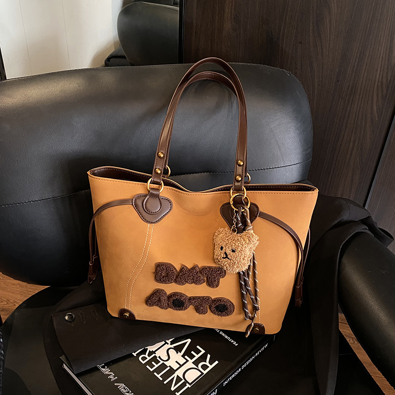 Tote Bag for Women, Large Capacity, Hard Bottom, Three-Dimensional, Korean Style, Versatile Shoulder Bag, High-End Feel, Commuter Retro Letter Handbag