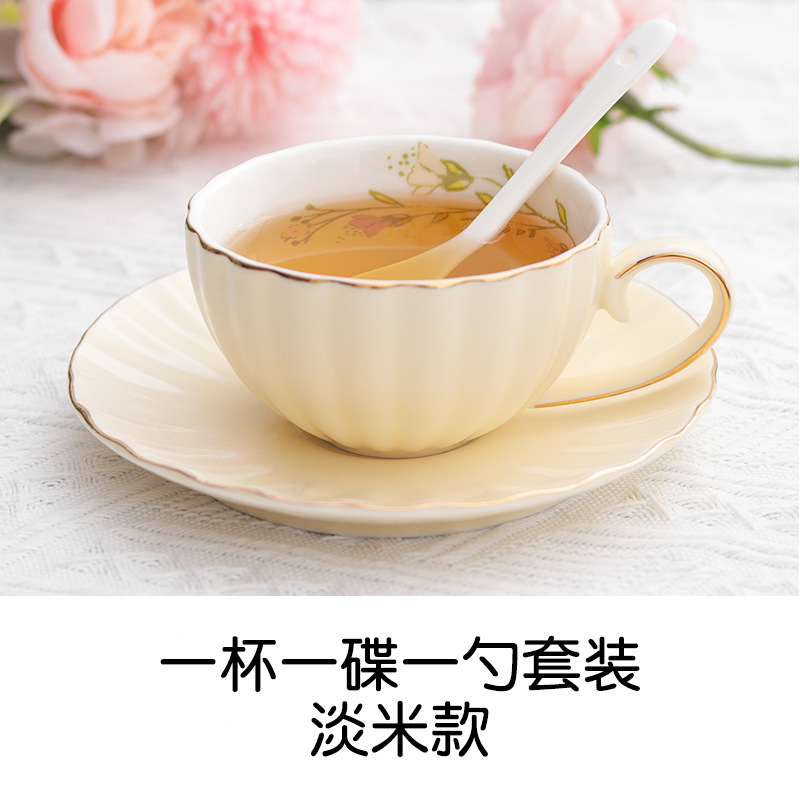 Taza de café de calabaza de cerámica estilo europeo luz lujo ins Garland negro taza de té Oficina en el hogar simple traje de té de la tarde