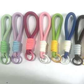 厂家直供 毛绒玩具打结手机挂绳短款编织挂绳手机壳钥匙圈公仔包