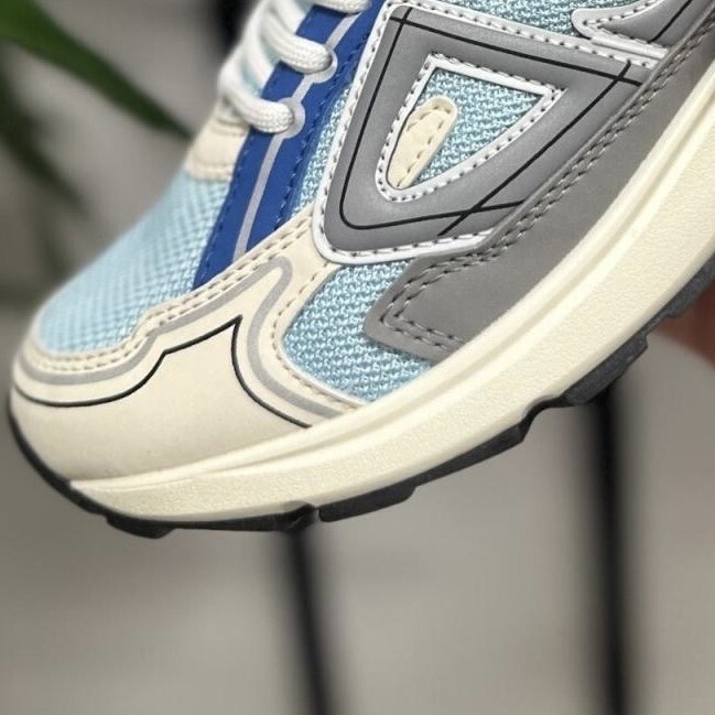 Cross-Border Foreign Trade 26 New Models B30 Reflective Couple's Fashionable Lightweight Mesh Shoes Breathable Comfortable Lightweight Casual Sports Running Shoes