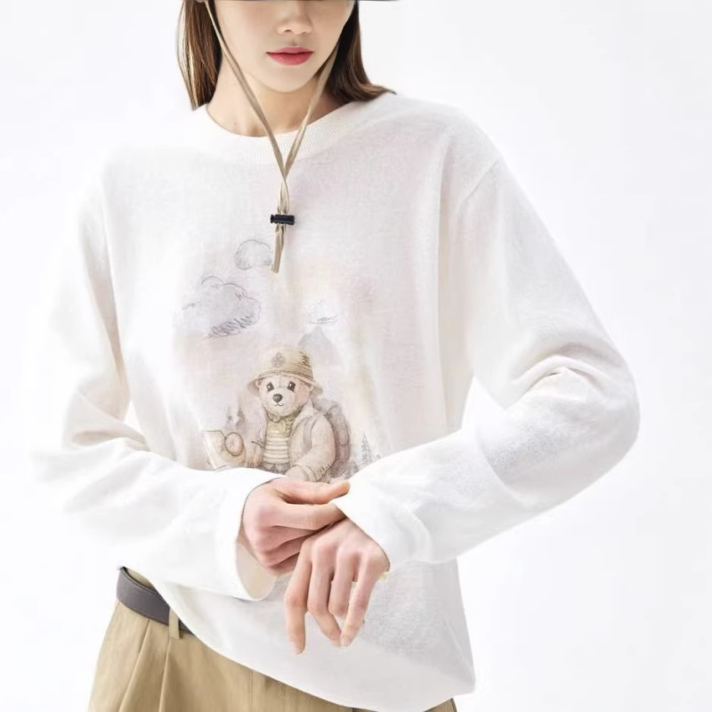 Summer 2026 Fashionable, Comfortable, Cute Big Bear Thin Sunscreen Cover-Up, Camping Style Long Sleeve T-Shirt TTKW2623C2A