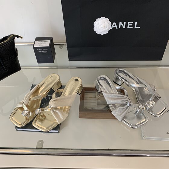 French Style Slippers for Women's Summer Outer Wear 2025 New Style Thick Heel Rhinestone Fashion Sandals for Women