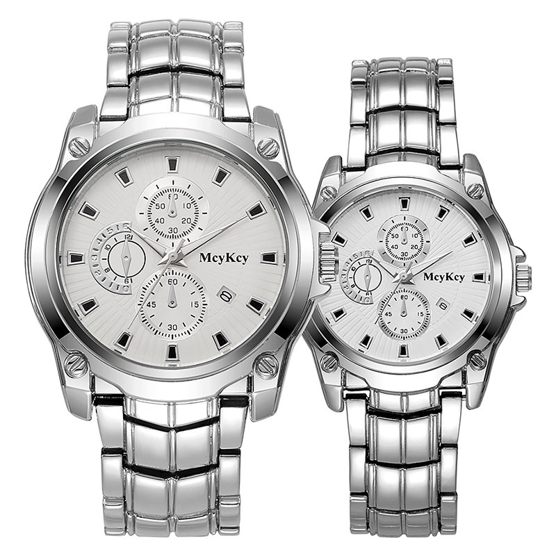 Nuevo reloj de correa de acero de pareja de aleación transfronteriza clásico negocio de tres ojos gran esfera impermeable fábrica de relojes de cuarzo al por mayor