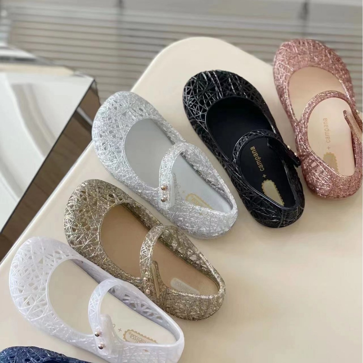 2024 Melissa Summer Children's Shoes Princess Shoes Children's Crocs Bird's Nest Hollow Soft Sole Jelly Shoes Girls Sandals