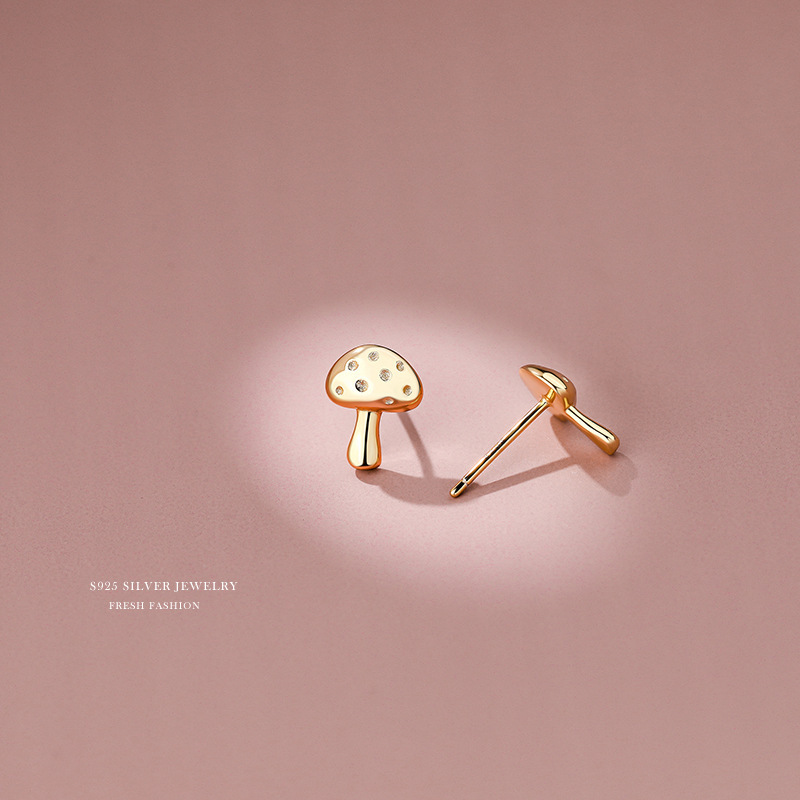 Small Mushroom Earrings Female Sterling Silver 2022 New Korean Niche Design Light Luxury Fashion Autumn and Winter Earrings Wholesale