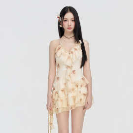 糖味小仙女泳衣女2026新款高级感泡温泉连体保守遮肚显瘦度假泳装