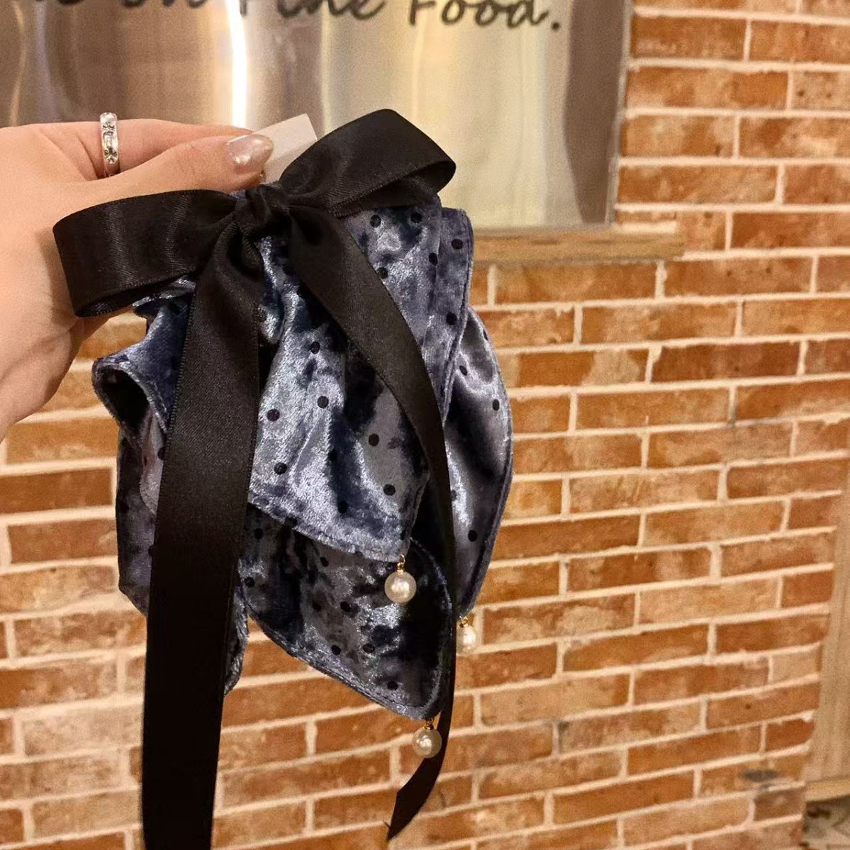 Korean Style Retro Velvet Polka Dot Square Scarf Ponytail Clip Pearl Pendant Velvet Bow Hairpin Elegant Elegant Hair Accessory