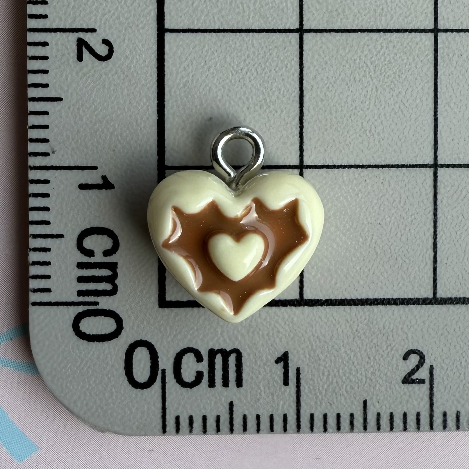 4g Weight Pendant Jewelry Making Type 11 * 13mm Jewelry Making Size DIY Ornament Accessories Classification 1 Piece Quantity Resin Material Heart Shape Pattern All Seasons Season Polished Finish Sweet Style 1 Piece 11 * 13mm Resin Heart Shape Polished Pendant DIY Ornament Accessories 10
