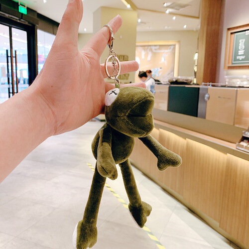 Cute long-legged frog backpack keychain, couple's decoration plush toy, wholesale doll accessory