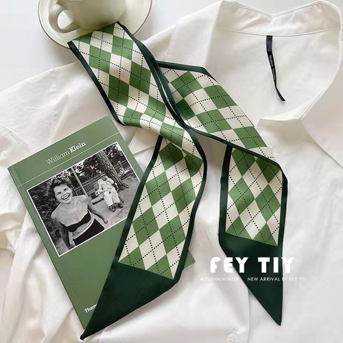 Small green silk scarf for women showing whiteness and tenderness in spring and summer thin narrow ribbon hair tie hair tie bag decoration long scarf