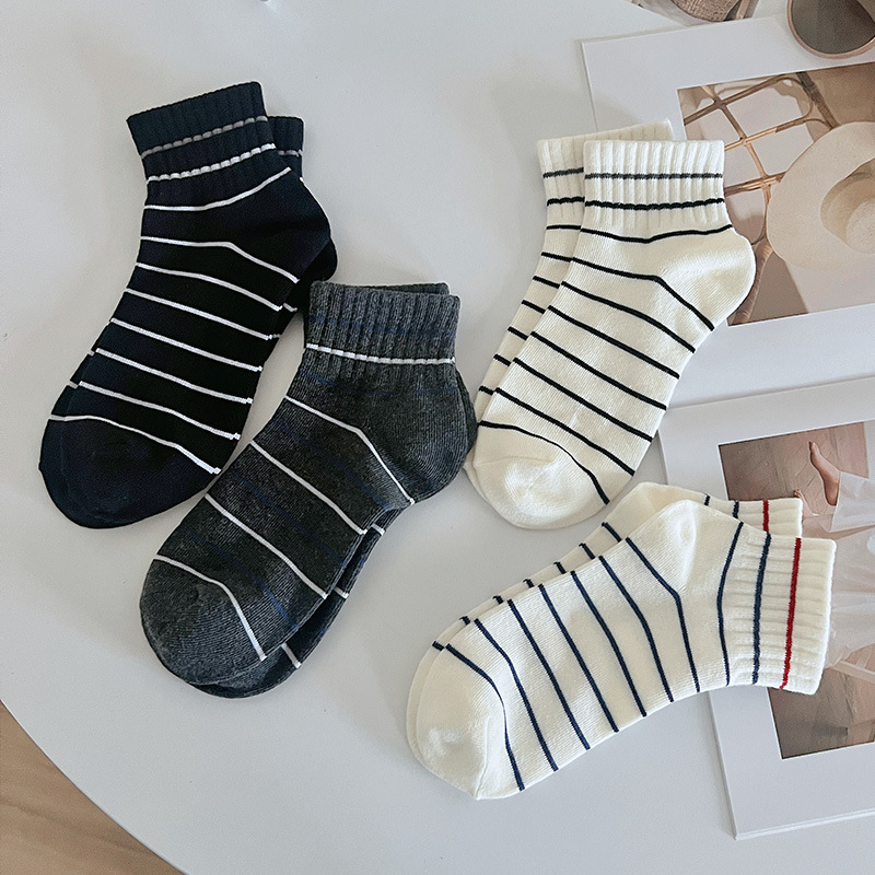 Striped socks children's mid-tube socks Korean style academic style versatile bottoming short tube cotton socks spring and summer thin autumn socks Striped socks children's mid-tube socks Korean style academic style versatile bottoming short tube cotton socks spring and summer thin autumn socks