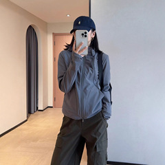 WTHEON鸟家同款轻量户外人鱼分割线显瘦短款连帽夹克外套女2025秋