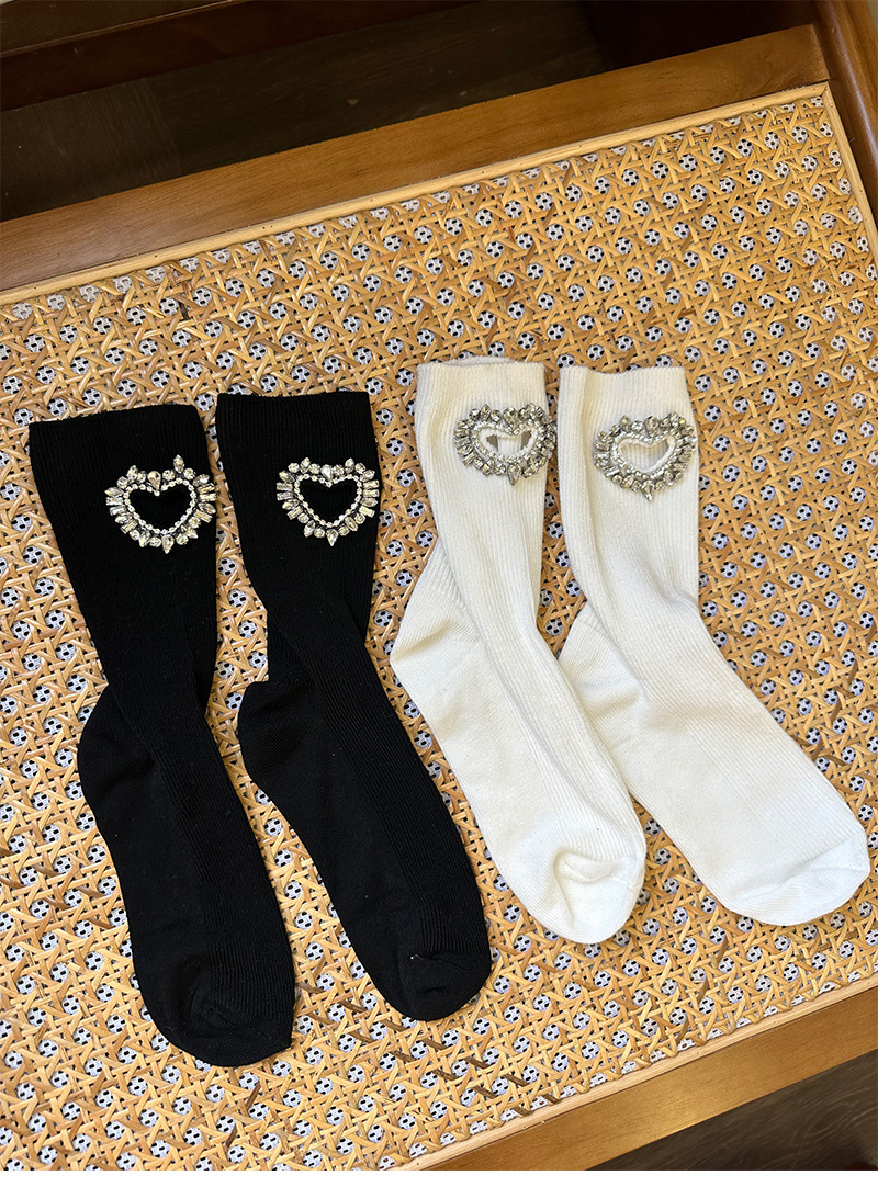 Women's Elegant Heart Shape Solid Color Cotton Crew Socks A Pair display picture 1