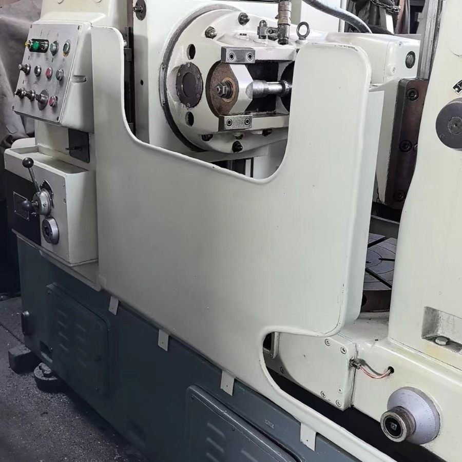 处理二手重庆Y3150E滚齿机加工模数8工作台转速8加工直径:500