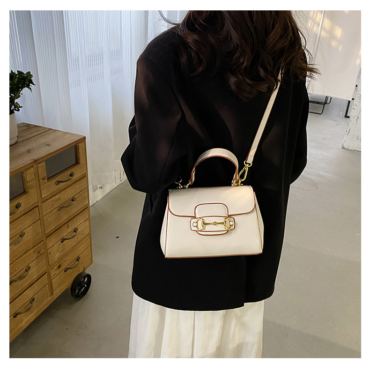 Borsa alla moda coreana 2024 Tendenza borsa a tracolla a colori a contrasto con spalla semplice e personalizzata per nuove donne primavera_voghion.com