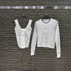 mm家25ss秋冬新款镂空款小背心+开衫两件套套装