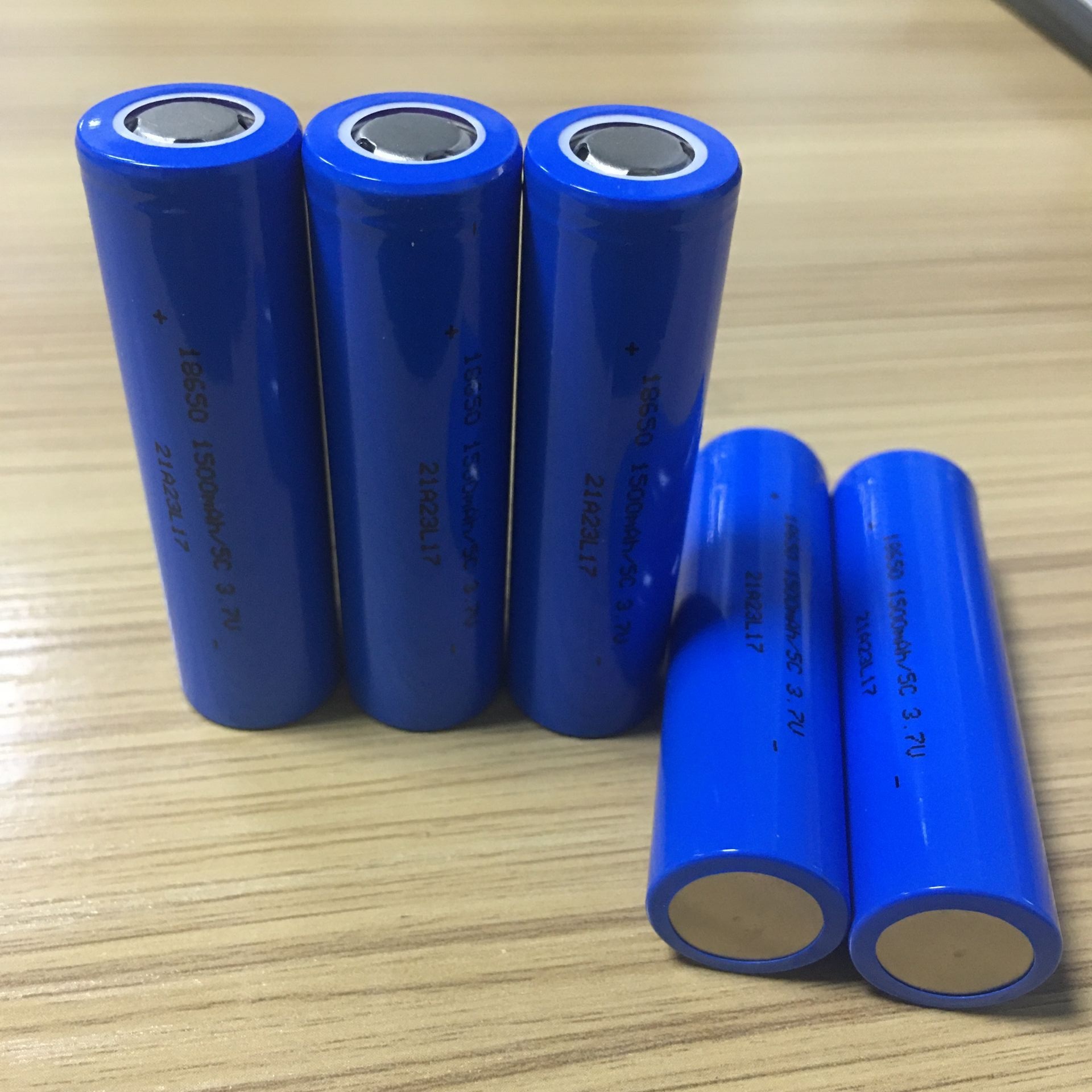 现货18650动力锂电池3C 1500mah足容量平头电动锂电池 A品电池