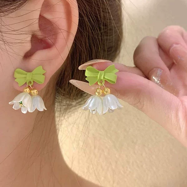 Ear clips, 32, no pierced ears