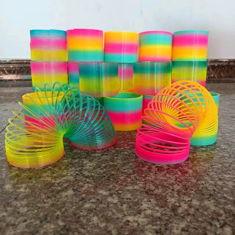Большой Slinky, мультяшная игрушка