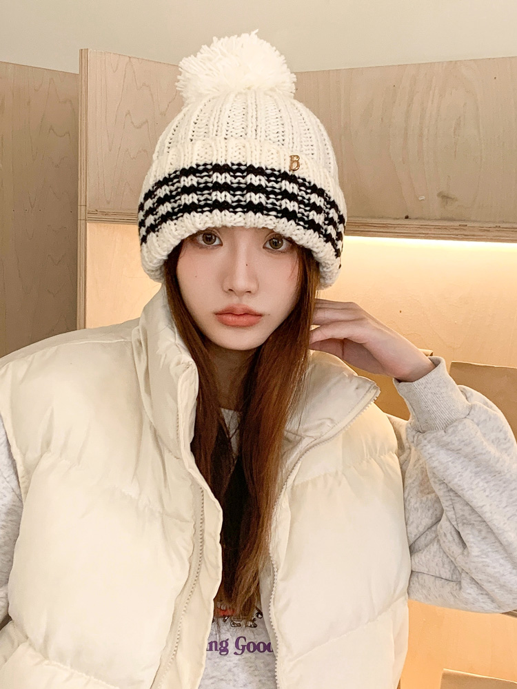Women's Basic Solid Color Eaveless Wool Cap display picture 11