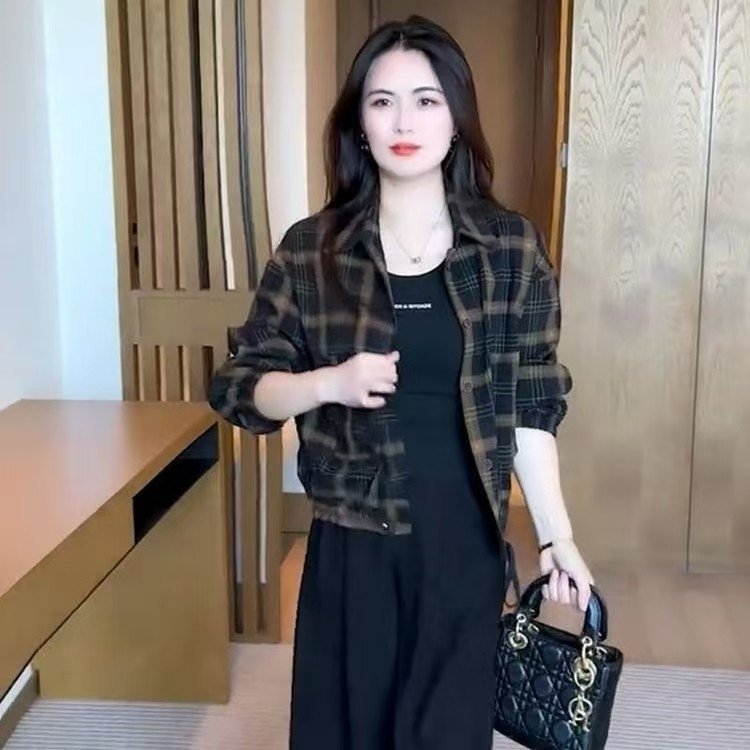 一件代发直播爆款时尚短外套女2025春秋新款显瘦格子衬衫长袖上衣|undefined