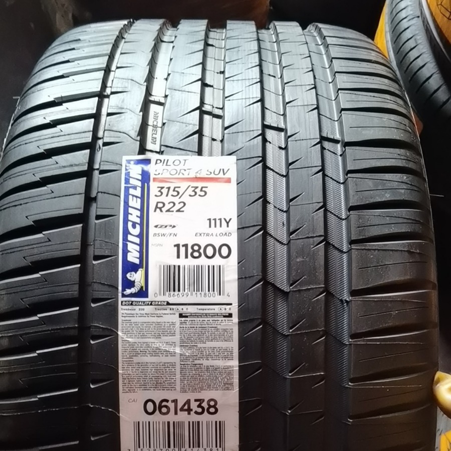 米其林275/40R22 107Y PS4 SUV ZP和 315/35R22 111Y PS4 SUV ZP