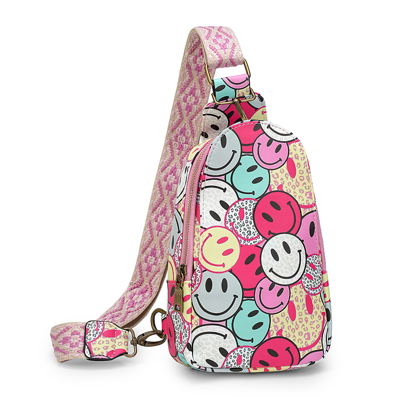 웃는 표정 표범 무늬