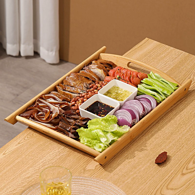 # Блюдо из баранины ломтиков с ручкой мясной поднос деревянный прямоугольный маринованная баранина копченый соус бамбуковая поднос