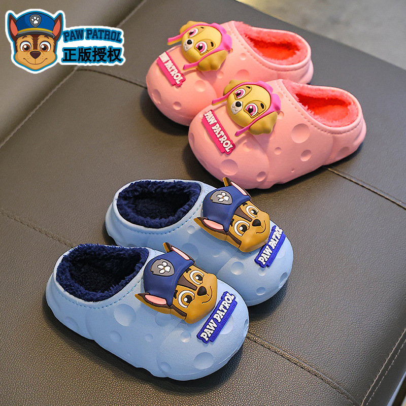 Zapatillas de algodón de invierno para niños y niñas, calentamiento de veludo impermeable, zapatos de algodón lindos para niños