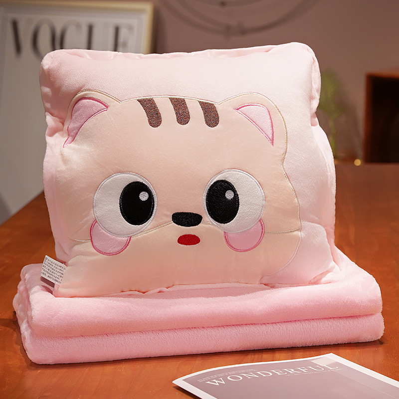 핑크 브라운 고양이