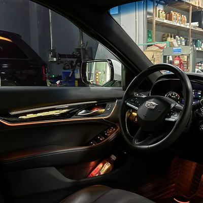 Cadillac CT5 ambient – Panel (Dashboard) işıqlandırması