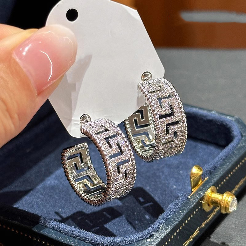 C-shaped Hoop Earrings With Intricate Patterns And Full Diamond_voghion.com