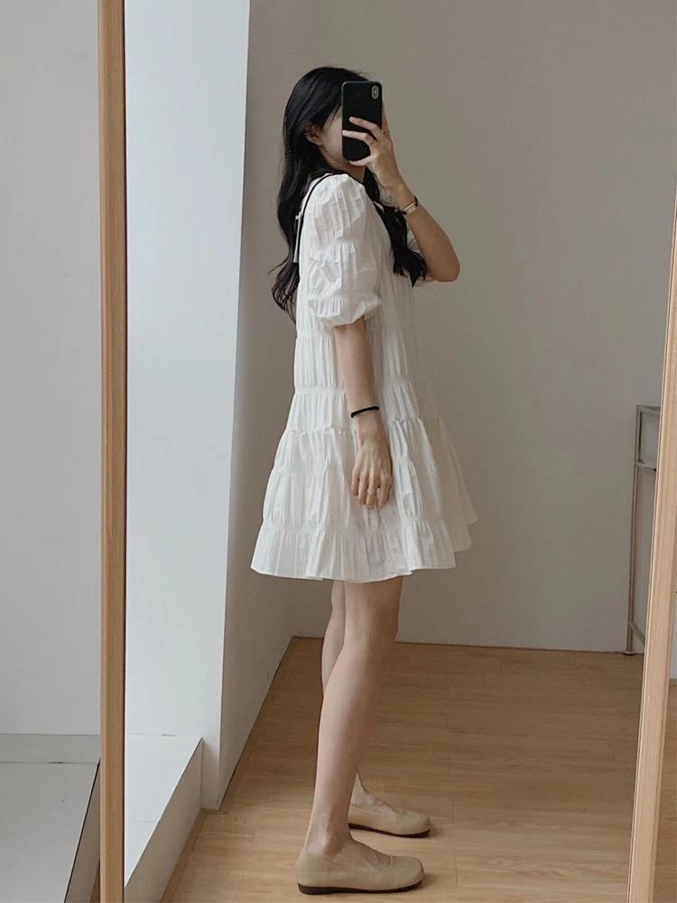 幫手主圖-小個子白色褶皺連衣裙女夏溫柔風寬松顯瘦短裙適合梨形