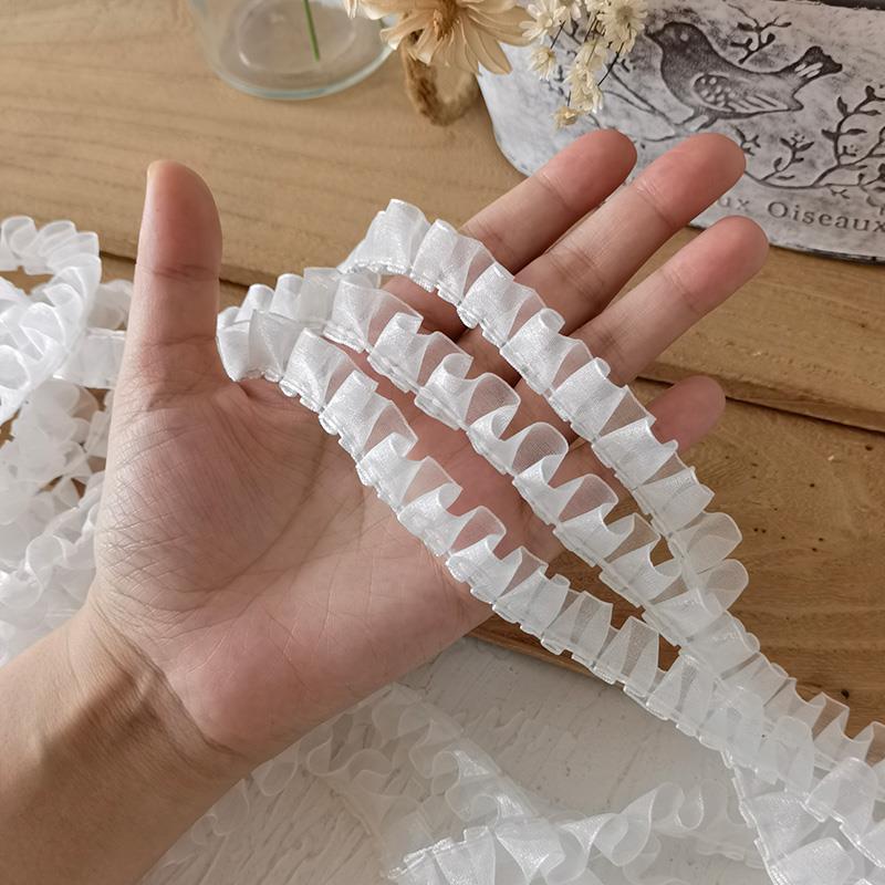 5 m long 1.2cm wide white snow yarn with dense pleated mini doll clothes skirt mobile phone case lace accessories