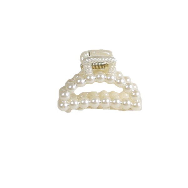 Small classic crab pin pearl
