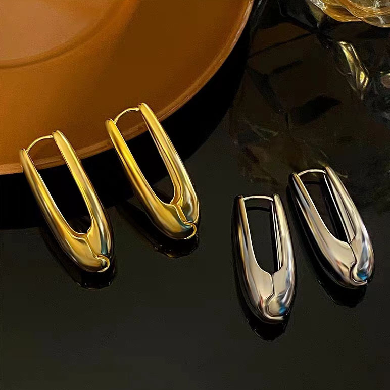 18g Weight 18K Gold Plated Plating Material 1 Pair Vintage Style Simple Style Solid Color Plating Copper 18k Gold Plated Hoop Earrings