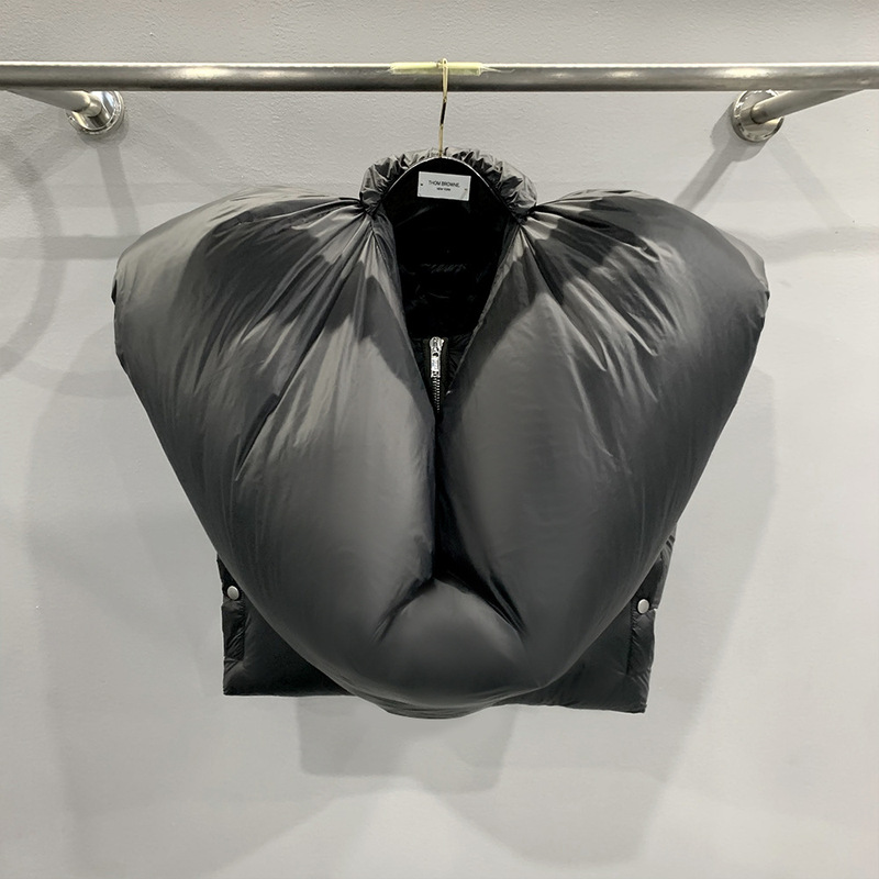 Designer down Jacket Runway Silhouette down Vest Three-Dimensional Tailoring Thickened Short down Jacket Vest Coat