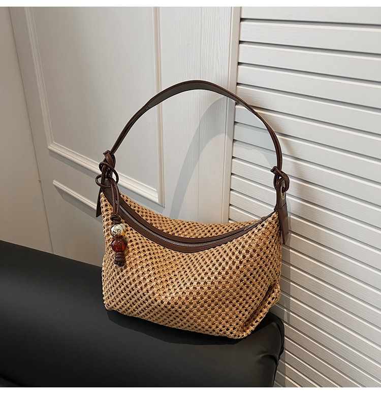 Summer niche vacation-style woven underarm bag for women 2025 new casual seaside and beach single-shoulder handbag trend undefined
