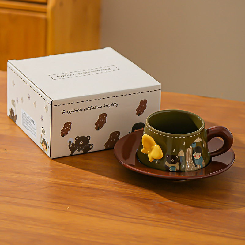 Tazas de café muy bonitas retro relieve mariposa taza de latte taza de café conjunto de platos para las chicas regalos