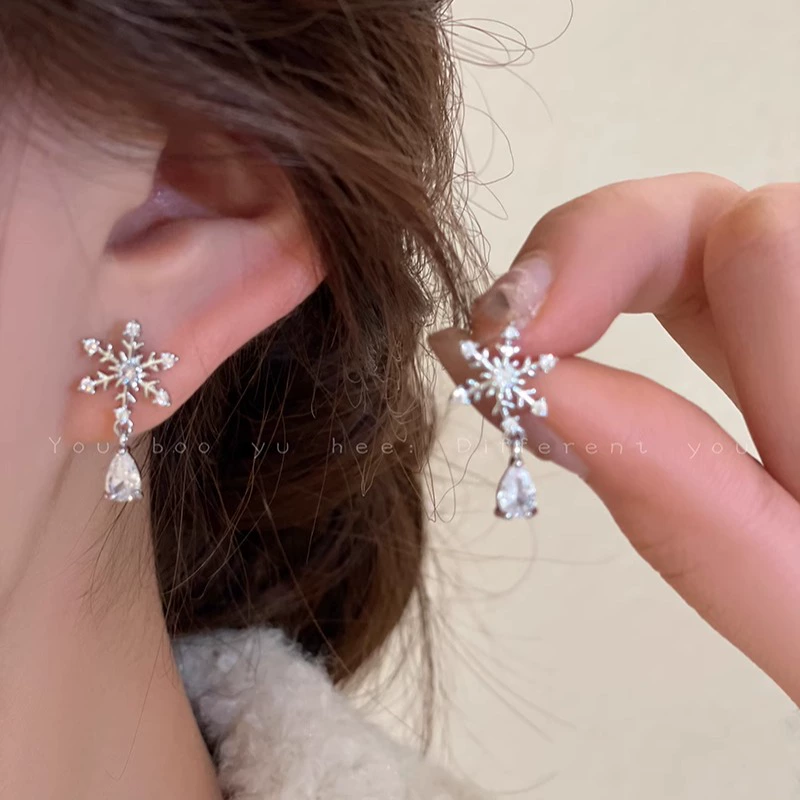 Ногтевые sequins, изысканные демисезонные серьги с цирконом, со снежинками, высококачественный стиль, стиль лёгкой роскоши