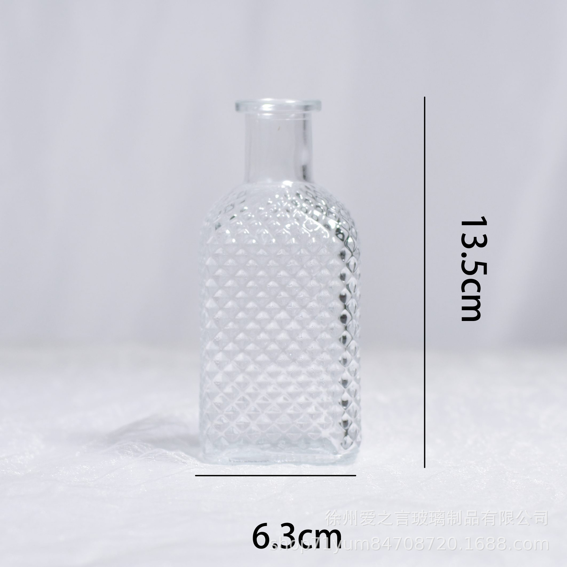 Square reagent vase; transparent 1
