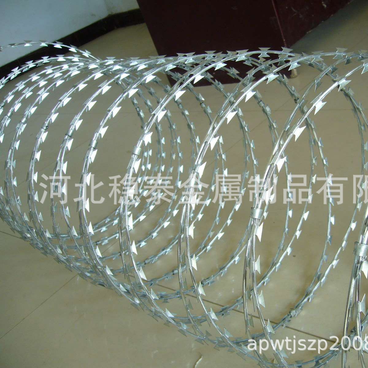 厂家生产防御防护用刀片刺网、刺绳