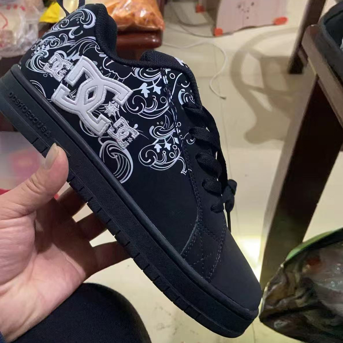 Comercio exterior transfronterizo al por mayor DC zapatos casuales zapatos de skate hombres y mujeres zapatos deportivos de estilo europeo y americano zapatos de estilo de estilo de vaca ancho zapatos de moda