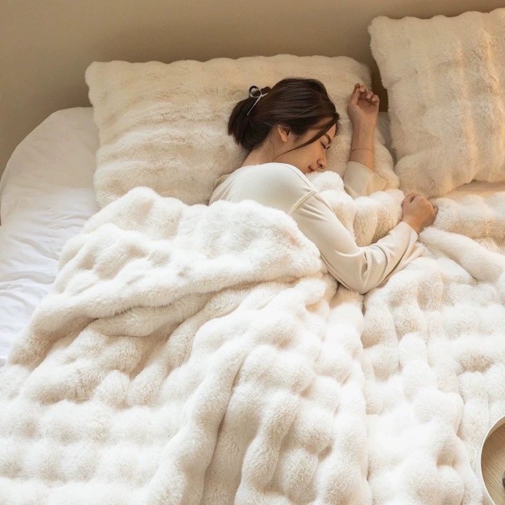 Тосканское одеяло Одеяло с имитацией кролика Бархатное одеяло с пузырьками Двустороннее утолщенное офисное одеяло для сна Одеяло для дивана
