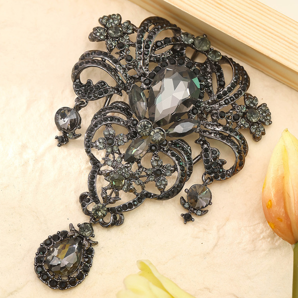 creative high-end fashionable brooch drop-shaped