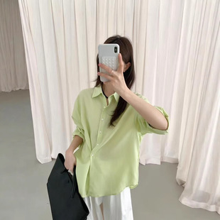 ULOUR/U�� ����С�����nϵ�OӋ�Ђȿ������ǹ�ɫϵ���I�����r��Ů