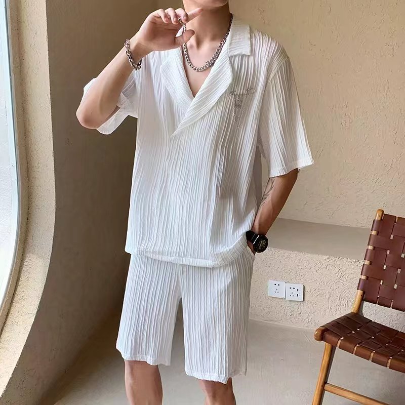 Traje japonés de verano, camisa de manga corta plisada, pantalones cortos casuales sueltos para hombres, traje de pareja de todo fósforo coreano