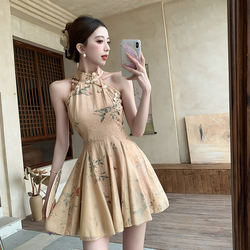 实拍 新中式国风复古挂脖连衣裙夏季高级感气质短裙收腰无袖a字裙